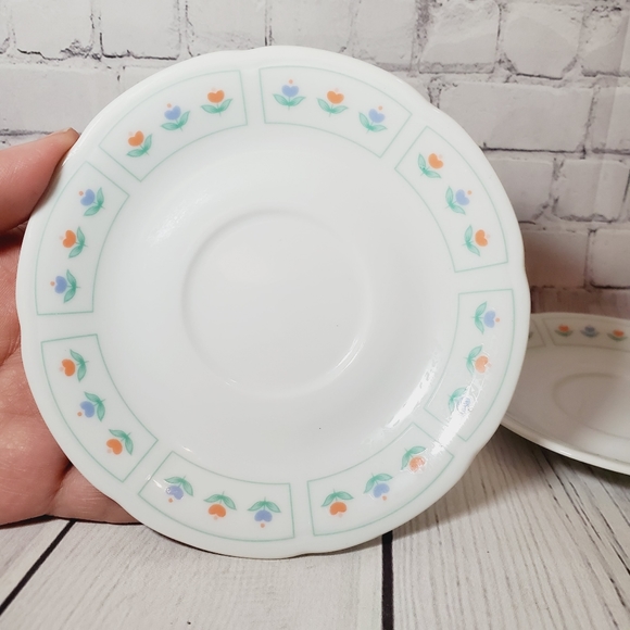 Vintage Judith Raíces for the Toscany Collection Japan cups & saucers Set - Picture 7 of 13